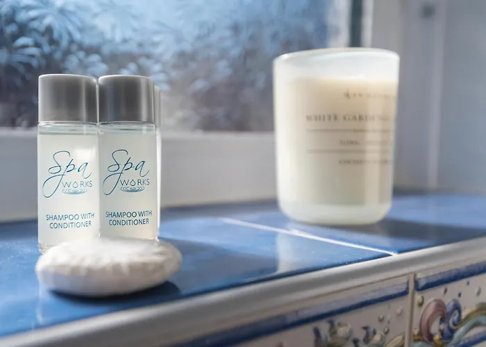 Vakantiehuis 14 Acomb Wood Drive Peaceful 2-bed In With Free Parking - Pass The Keys *