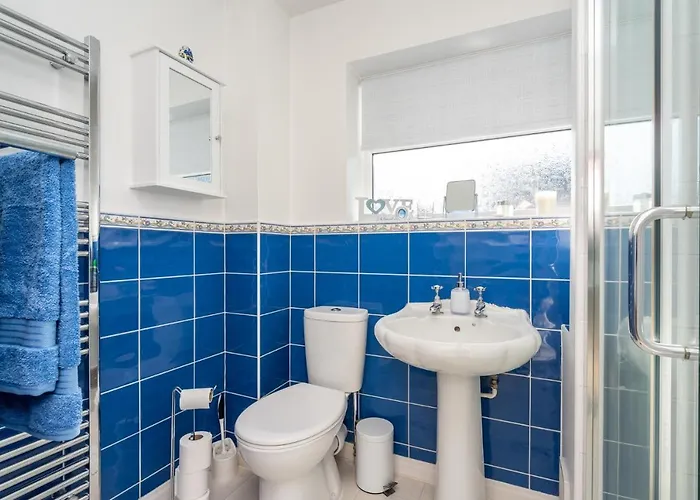 Vakantiehuis 14 Acomb Wood Drive Peaceful 2-bed In With Free Parking - Pass The Keys